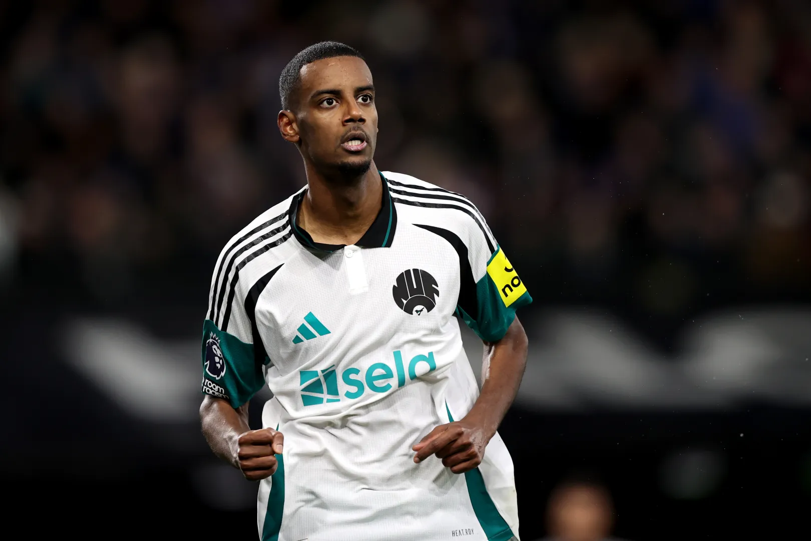 Alexander isak newcastle united premier 959066066