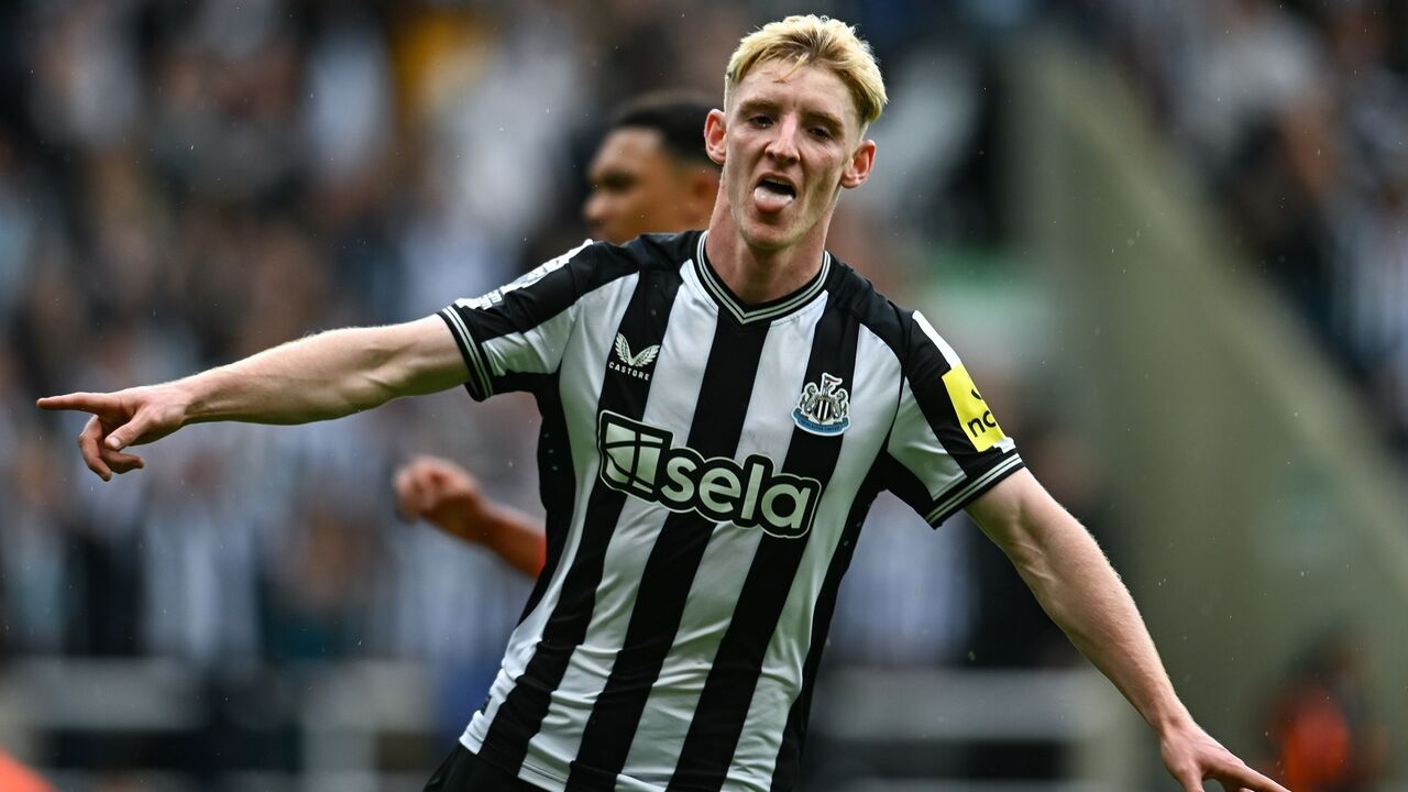 'Electric' Newcastle winger named in WhoScored Premier League Team of the Season so far