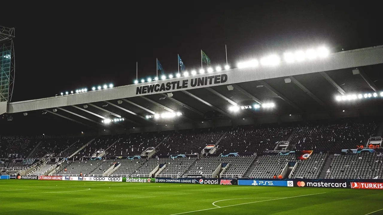 Newcastle United chiefs confident they can make Stadium plans work if club opts to stay at St James' Park