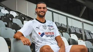 Must watch: Andy Carroll shows he's still got it with sublime goal for Amiens