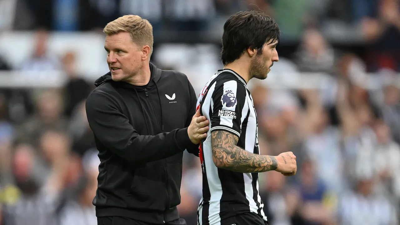 Report: Eddie Howe could still field £55m midfielder on Saturday due to paperwork delay