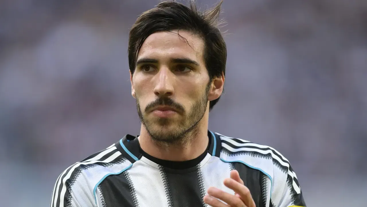 Sandro tonali in maglia newcastle