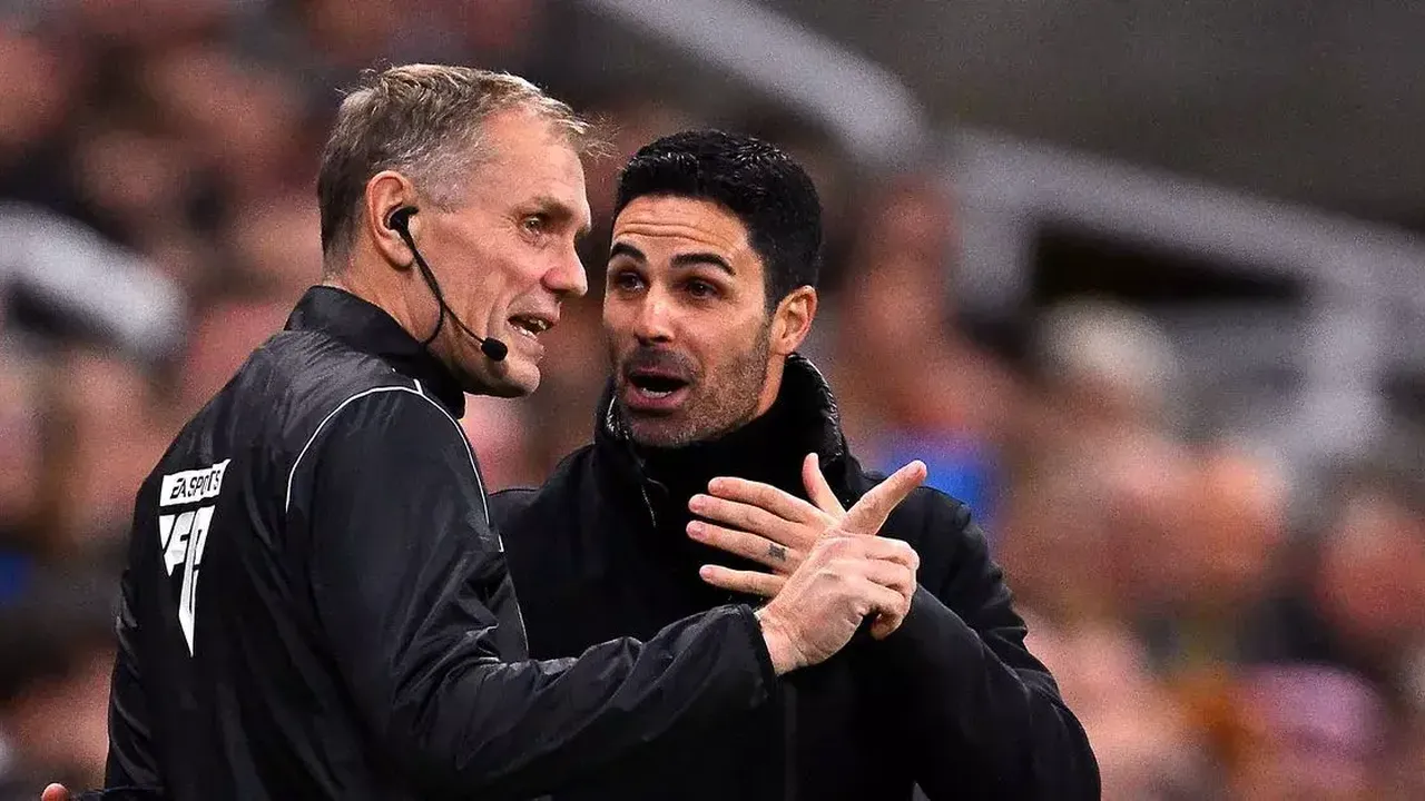 Arsenal release statement after last night's game but it's not the one they should be releasing