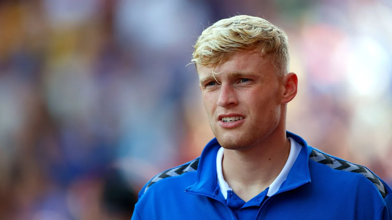 Newcastle United will now have to pay £100m if they want to take 6'5" defender from PL rivals