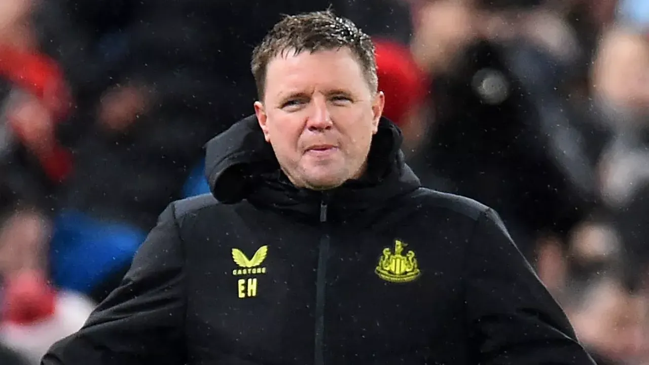 'I don't think': Eddie Howe was fuming with ref after two quickfire decisions went against NUFC