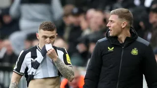 Newcastle face anxious wait for news on Kieran Trippier injury that forced him off against Wolves
