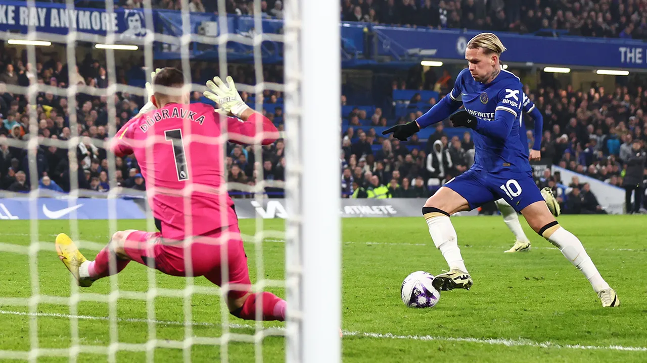 Chelsea (A) player ratings: How are Sven Botman, Dan Burn, and Sean Longstaff still starting every game?