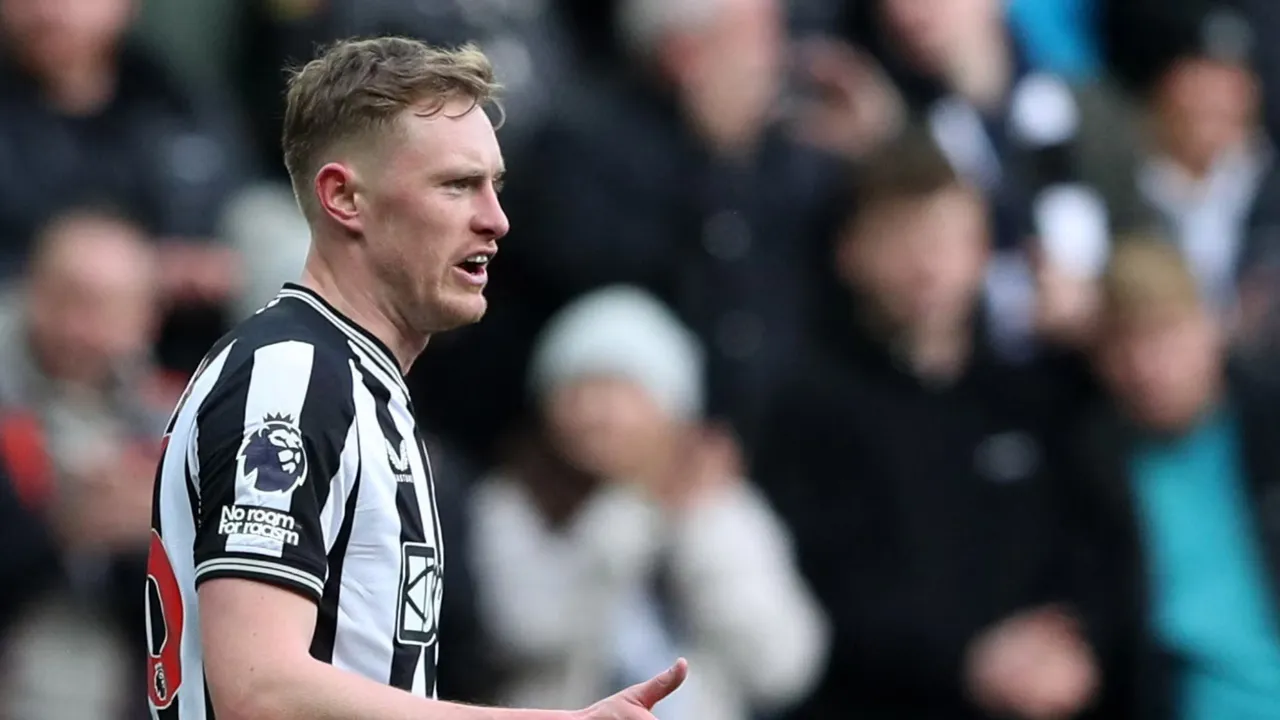 Sean Longstaff link to Leeds raises an important question regarding Newcastle's transfer plans