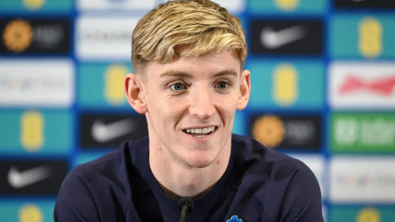 Anthony Gordon to start for England against Brazil tonight after receiving his first senior call