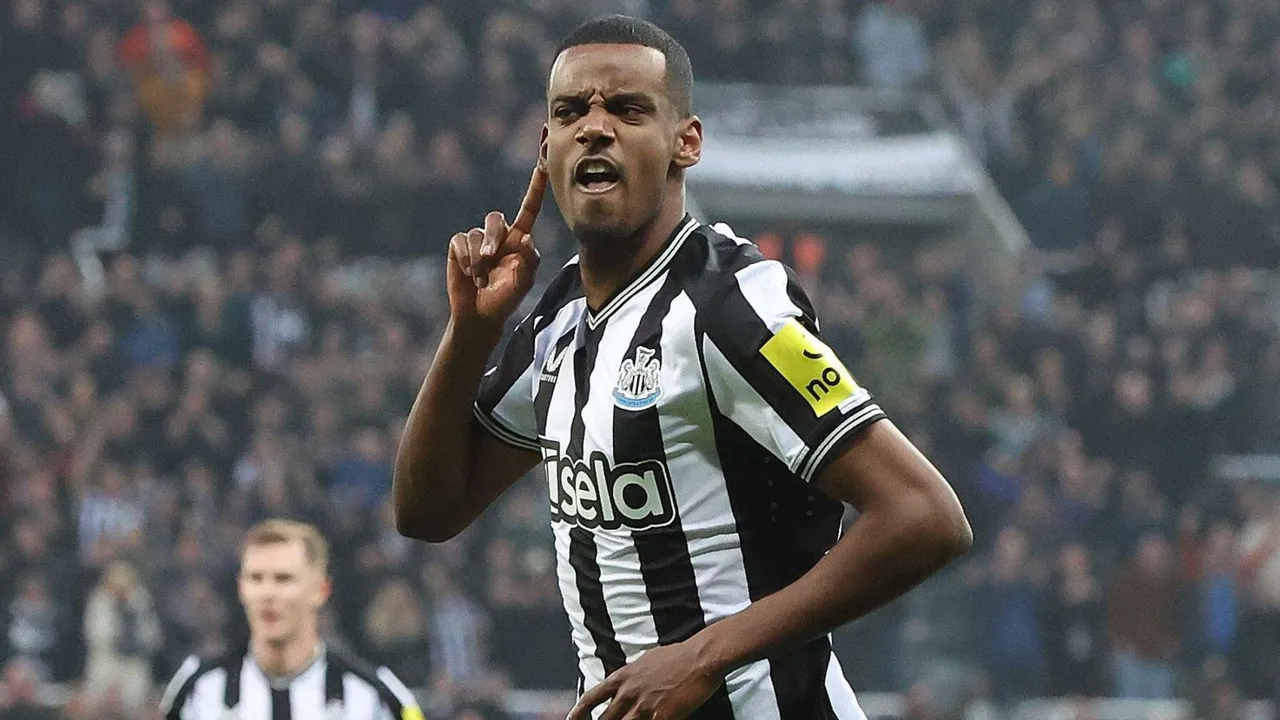 'I love playing here': Alexander Isak states he has no desire to move amid Tottenham and Arsenal links