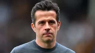 Bitter Fulham boss accuses Eddie Howe of gamesmanship after Newcastle goalkeeper picked up a knock