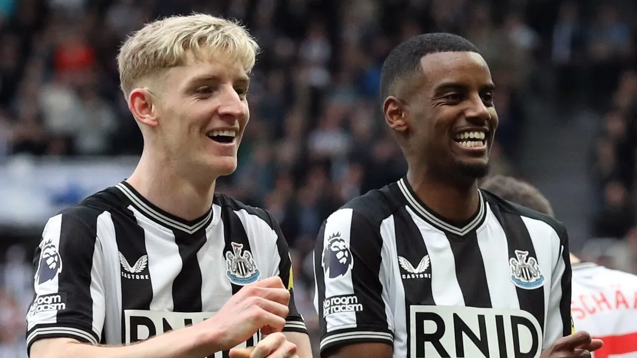 Newcastle star once again compared to Thierry Henry as Anthony Gordon says he's one of the 'best in the world'