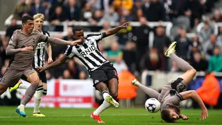 Watch: Brilliant moment between Isak and Livramento spotted by eagle-eyed Newcastle fan