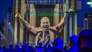 Watch: Thousands of Newcastle fans took to the banks of the Quayside last night for spectacular Sela display