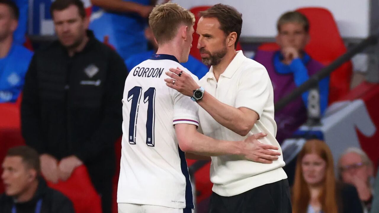 Anthony Gordon given five whole minutes as Gareth Southgate continues uninspiring run