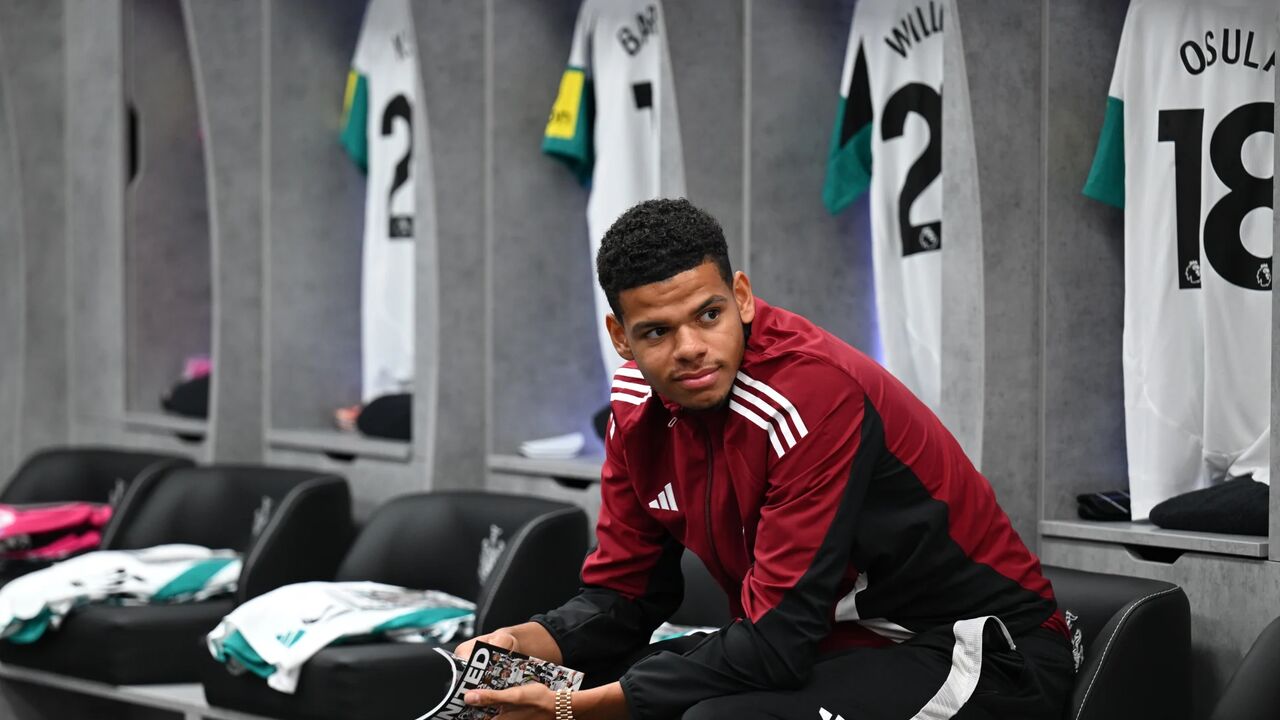 Newcastle United retain the Sela Cup with 1-0 win over Brest at St James' Park