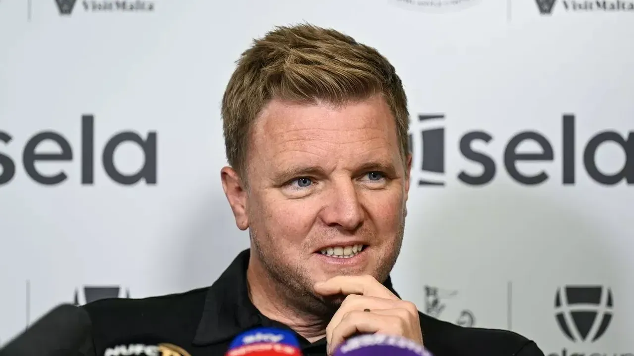 Eddie Howe is clearly frustrated by summer transfer window as he makes 'last second' promise