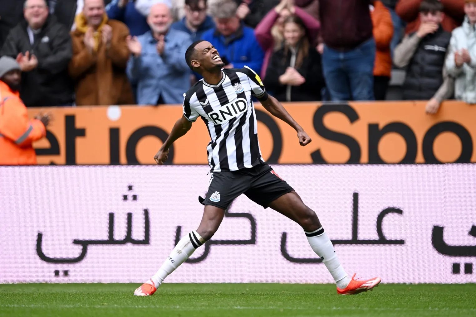 Isak newcastle united v tottenham hotspur premier league